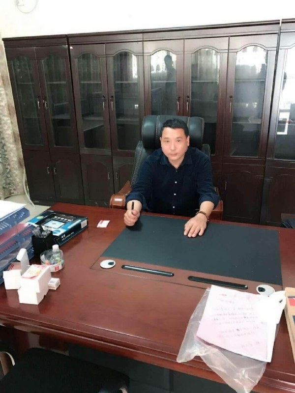 艺术家的第一张照片--光泽相亲网