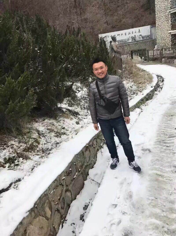 风筝的第一张照片--光泽相亲网