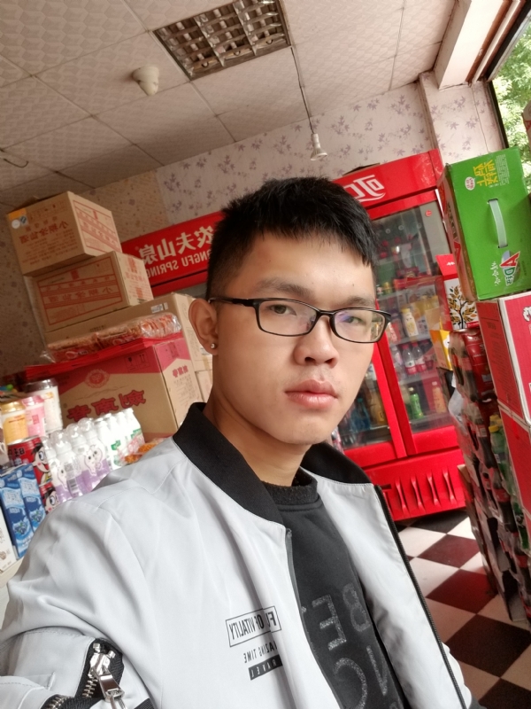 柒年的第一张照片--光泽相亲网