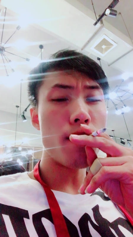 乐天的第四张照片--光泽相亲网