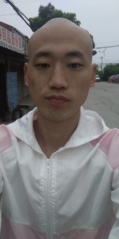 花花公子的第一张照片--光泽相亲网