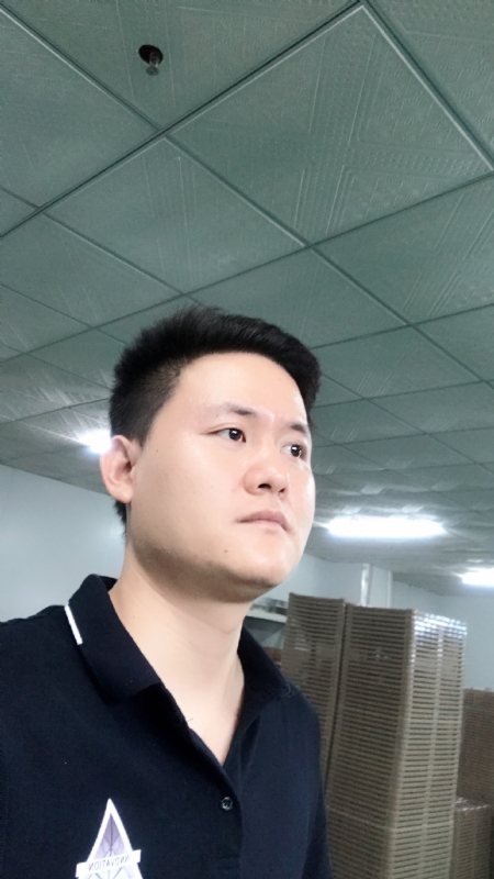 伟的第一张照片--光泽相亲网