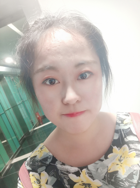 小花伞的第一张照片--光泽相亲网
