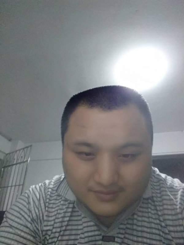 我在机场等艘船的第一张照片--光泽相亲网