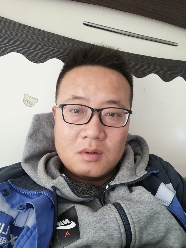 一个人一座城的第一张照片--光泽相亲网