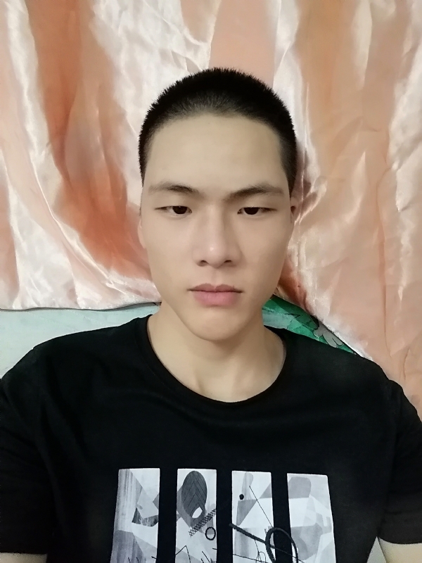 啊猫的第一张照片--光泽相亲网