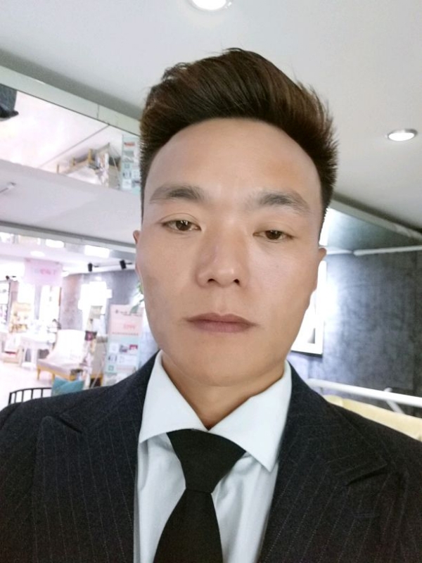 醉酒的蝴蝶的第一张照片--光泽相亲网