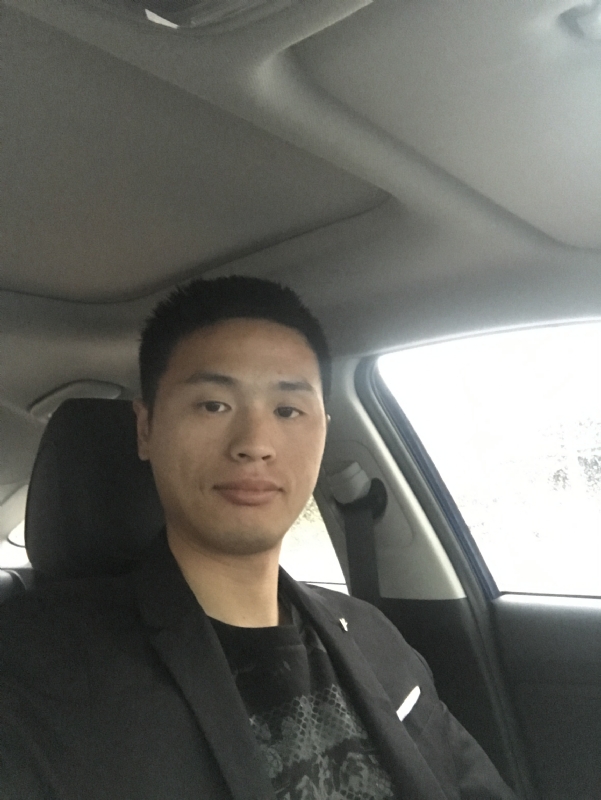 向前走的第一张照片--光泽相亲网