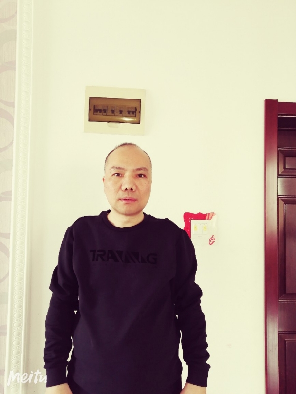 酒香四溢的第四张照片--光泽相亲网