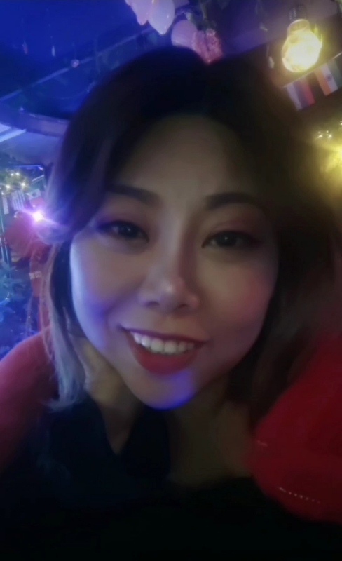 收快递的费仙女的第一张照片--光泽相亲网