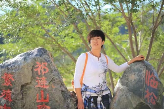 弱水河边青春草的第一张照片--光泽相亲网