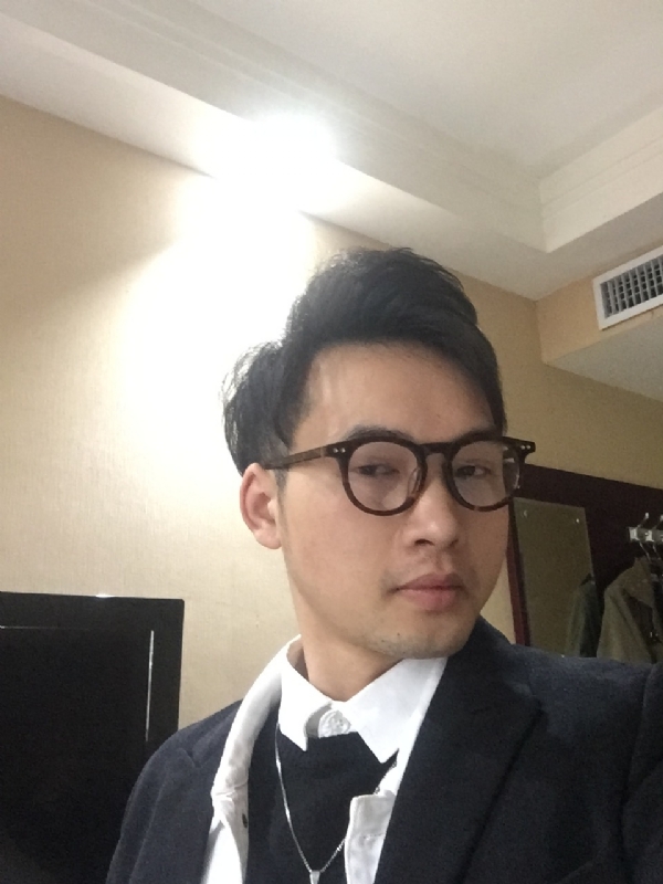 曾亮的第一张照片--光泽相亲网