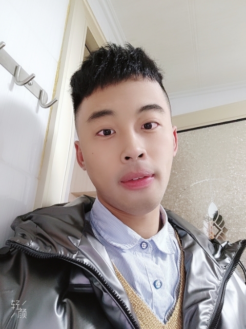 幼稚鬼的第一张照片--光泽相亲网