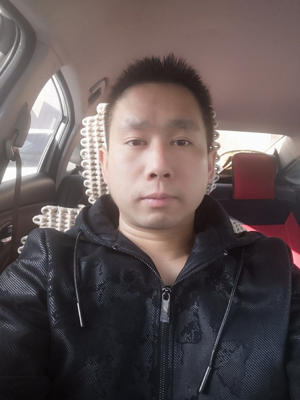 孤独的狼的第二张照片--光泽相亲网