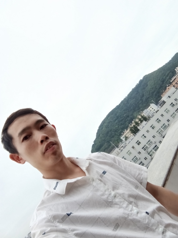会飞的鱼的第一张照片--光泽相亲网