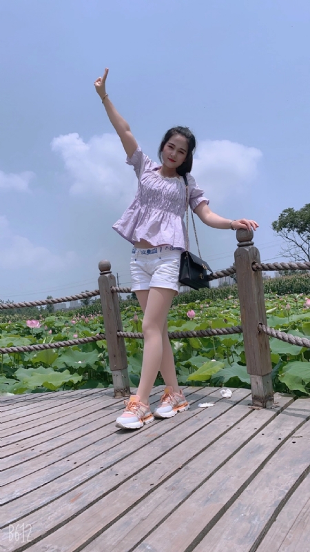 秋水伊人的第一张照片--光泽相亲网