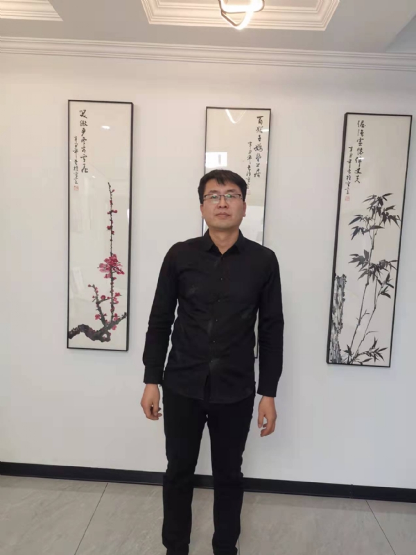 情义比天高的第一张照片--光泽相亲网