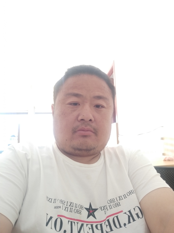 流星隐爱的第一张照片--光泽相亲网