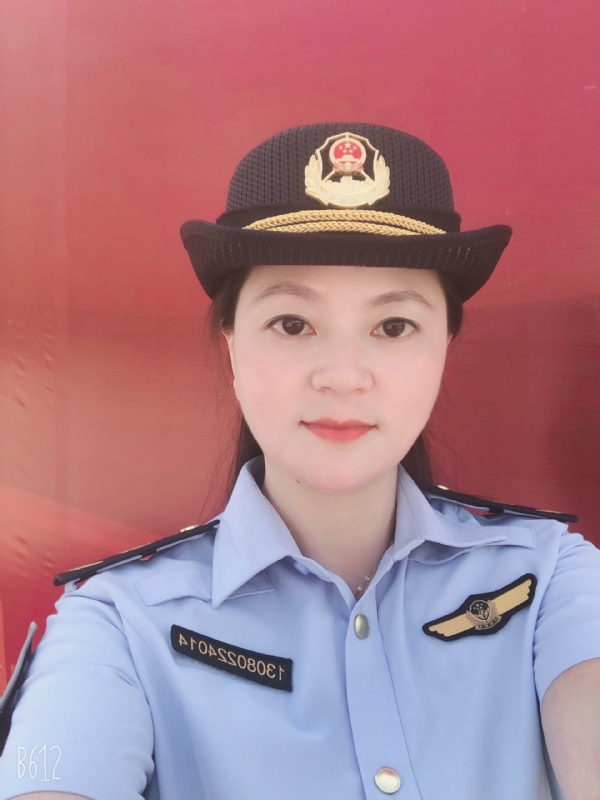 明明的第一张照片--光泽相亲网