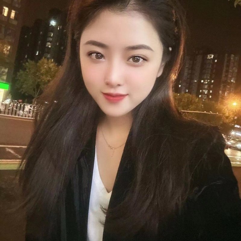 爱笑的微微的第一张照片--光泽相亲网
