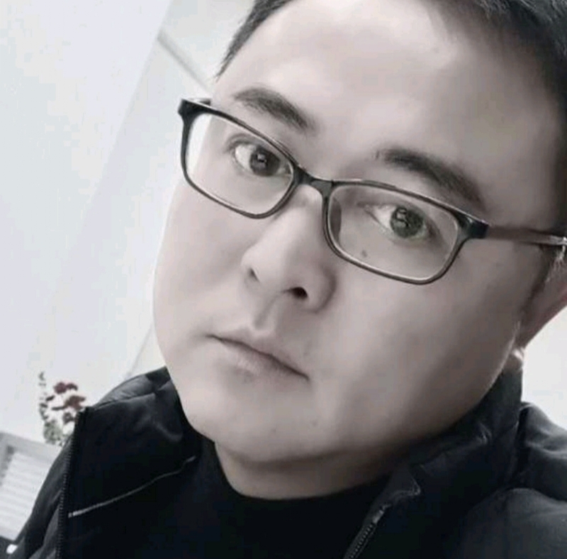 小石头的第一张照片--光泽相亲网