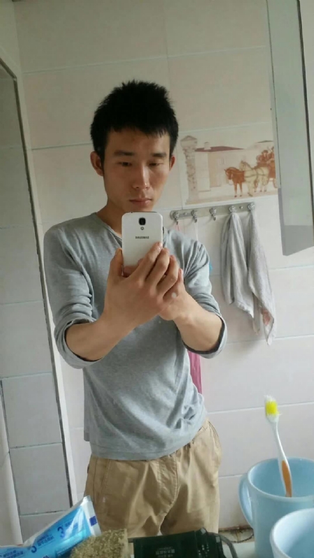 蔚蓝天空的第一张照片--光泽相亲网