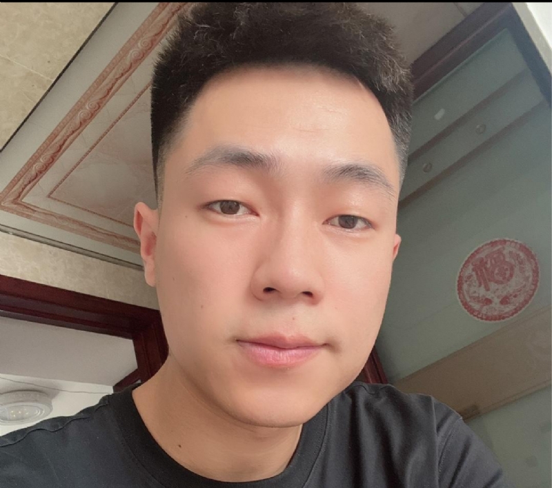 句号的第一张照片--光泽相亲网