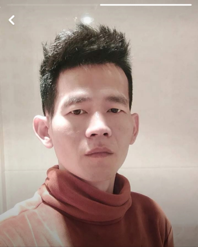 白了少年头的第一张照片--光泽相亲网