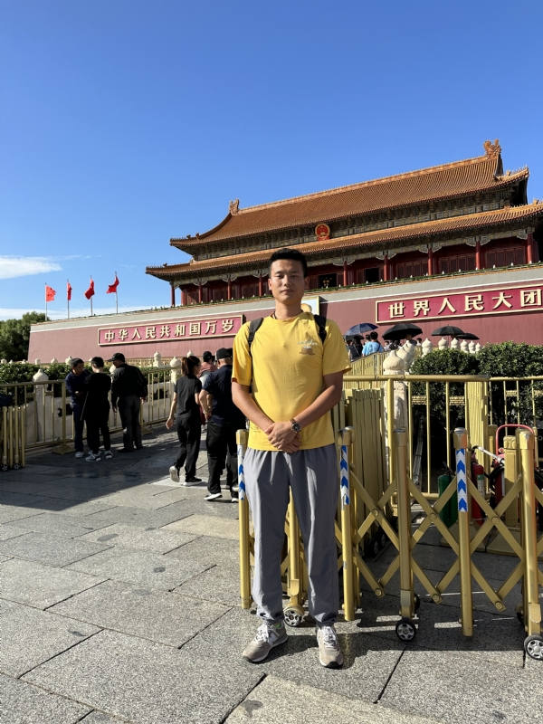 莫过于的第一张照片--光泽相亲网