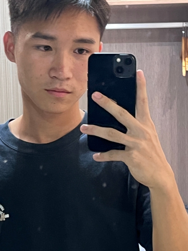 画家的第二张照片--光泽相亲网