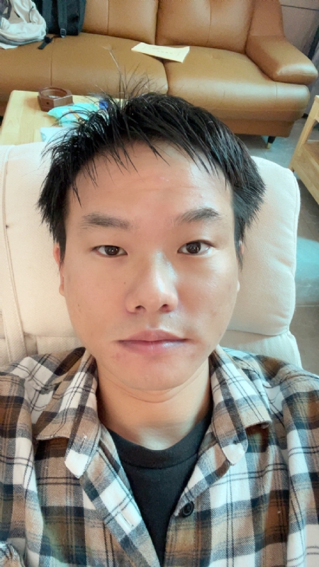 向日葵的第一张照片--光泽相亲网