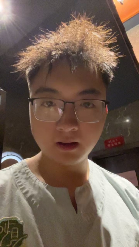 成熟稳重的男士的第一张照片--光泽相亲网