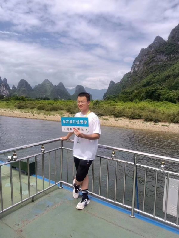 决胜时刻的第一张照片--光泽相亲网