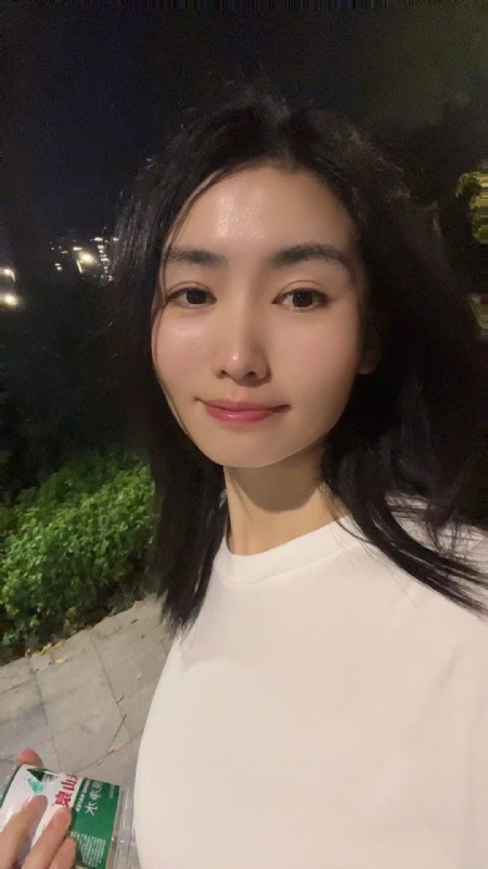 pan的第一张照片--光泽相亲网