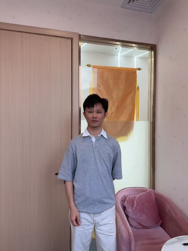 小叶子的第一张照片--光泽相亲网