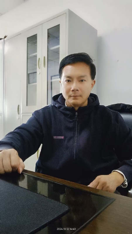 枫叶的第一张照片--光泽相亲网